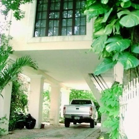 Hostal Y Camping Villa Mercedes Tizimín Exterior foto