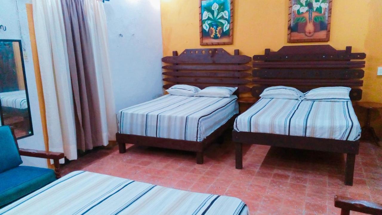 Hostal Y Camping Villa Mercedes Tizimín Exterior foto