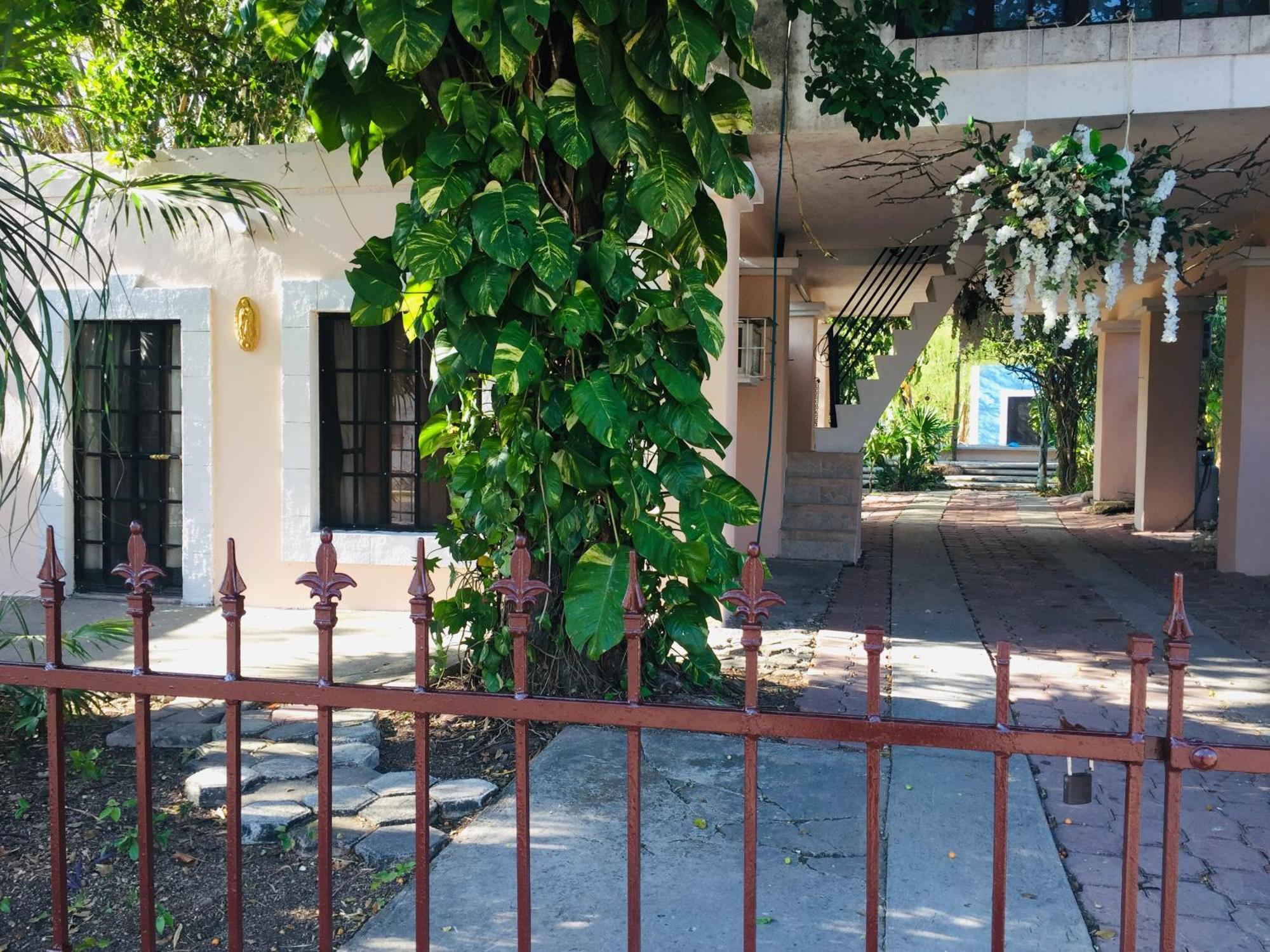 Hostal Y Camping Villa Mercedes Tizimín Exterior foto